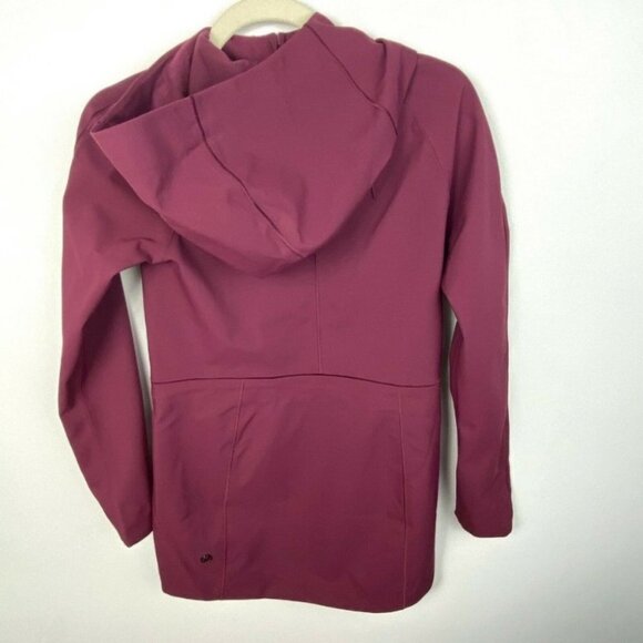 NWT Lululemon Glyde Along Softshell Rain Coat Burgundy Size 2 Waterproof‎ Jacket - Picture 14 of 14